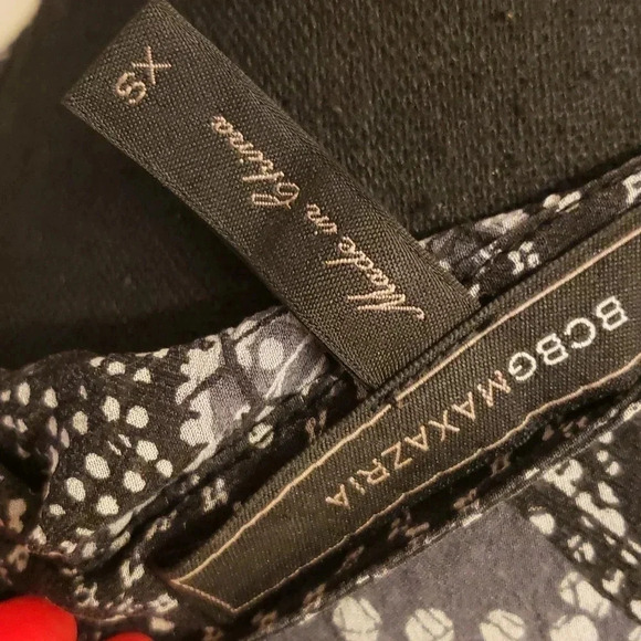 Bcbg Maxazaria silk tunic size XS NWOT - Picture 6 of 7